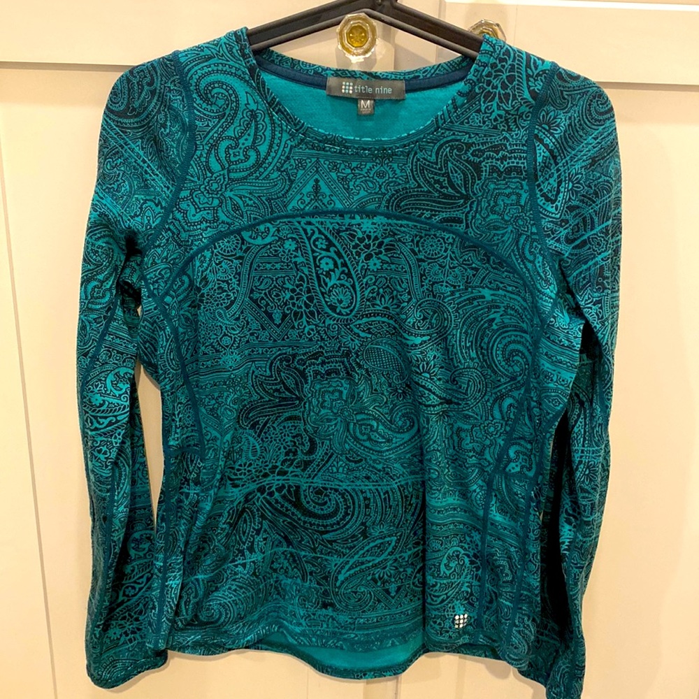 Title Nine athletic long sleeve top